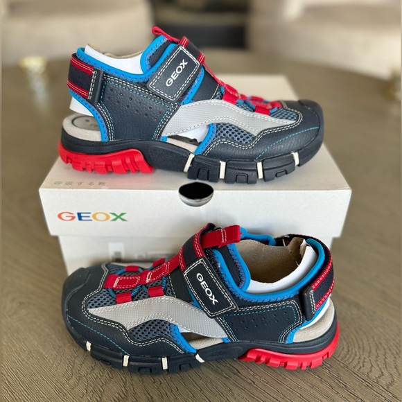 Geox Dynomix Big Boys Sandal, Navy And Red, Size 35, BRAND NEW - Picture 1 of 12